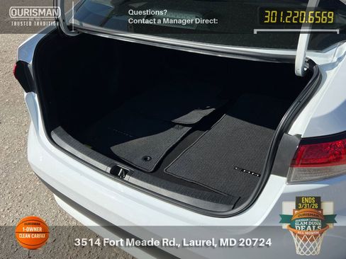 Used 2021 Toyota Corolla LE image 19