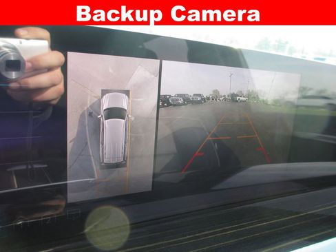 Used 2025 Cadillac Escalade Premium Luxury w/ Touring Package image 17