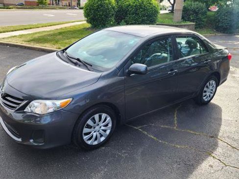 Used 2013 Toyota Corolla LE FWD image 10