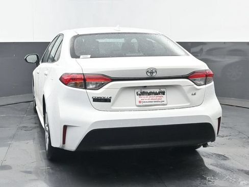 Used 2024 Toyota Corolla LE FWD image 17
