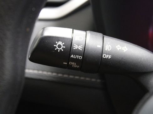 Used 2021 Toyota RAV4 XLE FWD image 38