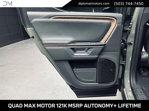 Used 2026 Rivian R1T Premium AWD/4WD image 25