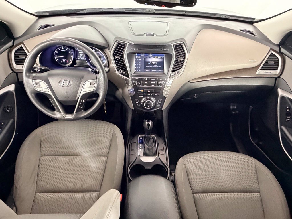 Used 2017 Hyundai Santa Fe SE AWD/4WD image 16