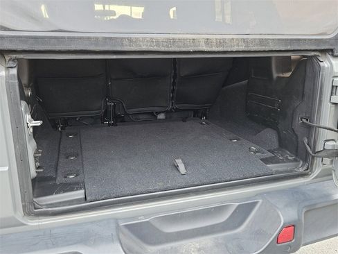 Used 2018 Jeep Wrangler Unlimited Sport S image 13