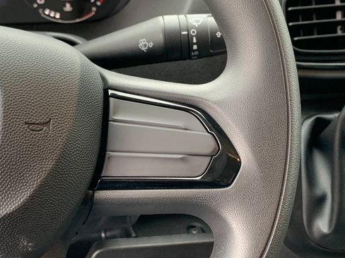 Used 2025 RAM ProMaster 2500 w/ Storage Group image 28