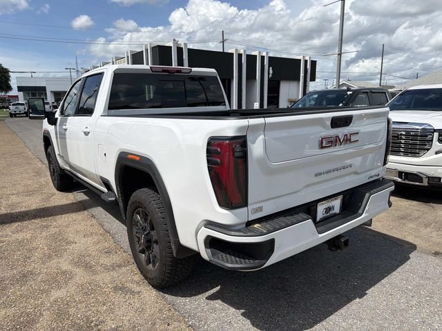 Used 2025 GMC Sierra 2500 AT4 w/ AT4 Premium Plus Package AWD/4WD image 9