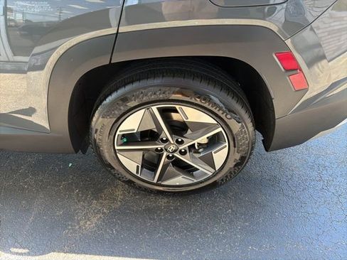 Used 2025 Hyundai Tucson SEL image 16