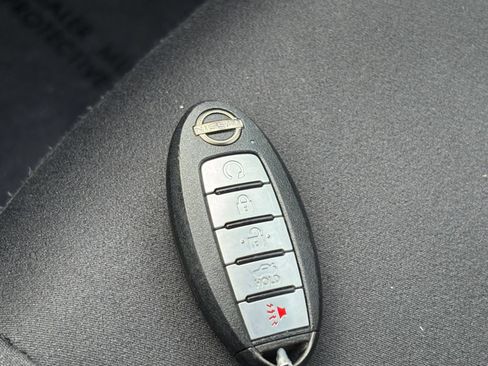 Used 2025 Nissan Altima 2.5 SV FWD image 20