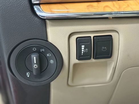 Used 2012 Lincoln MKZ Hybrid image 25