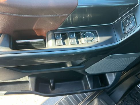 Used 2022 Ford F150 Lariat w/ Equipment Group 502A High image 30