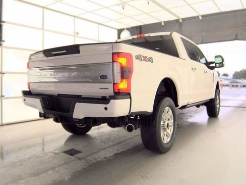 Used 2017 Ford F250 Platinum w/ Platinum Ultimate Package AWD/4WD image 8