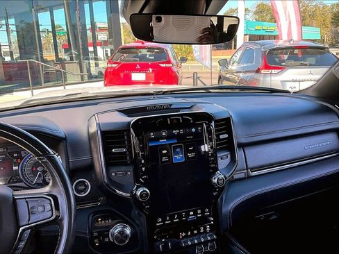 Used 2022 RAM 1500 Limited w/ Body-Colour Bumper Group image 9