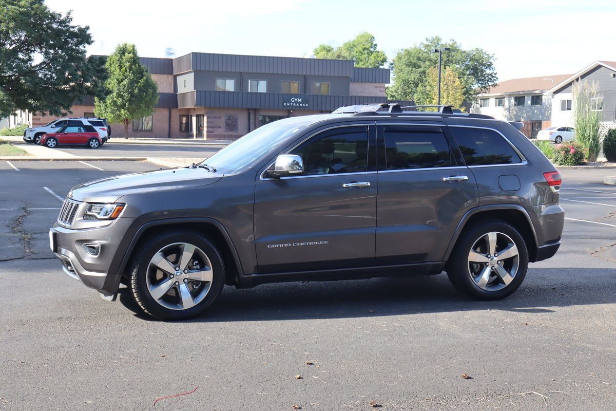 Used 2014 Jeep Grand Cherokee Overland w/ Advanced Technology Group AWD/4WD image 10