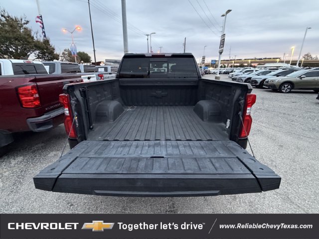 Used 2022 Chevrolet Silverado 1500 LTZ AWD/4WD image 36