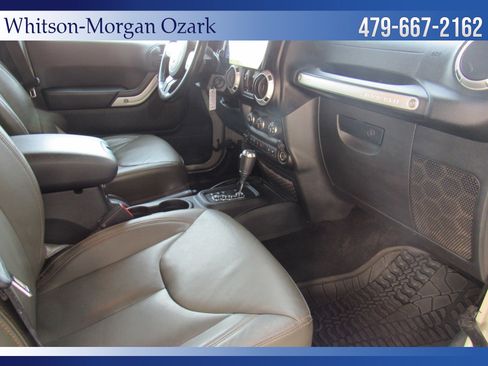 Used 2017 Jeep Wrangler Unlimited Sahara w/ Dual Top Group image 31