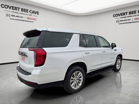 Used 2023 GMC Yukon SLT w/ SLT Premium Package image 9