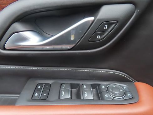 Certified 2024 GMC Yukon Denali Ultimate image 13