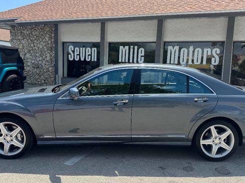 Used 2011 Mercedes-Benz S 550 4MATIC image 7
