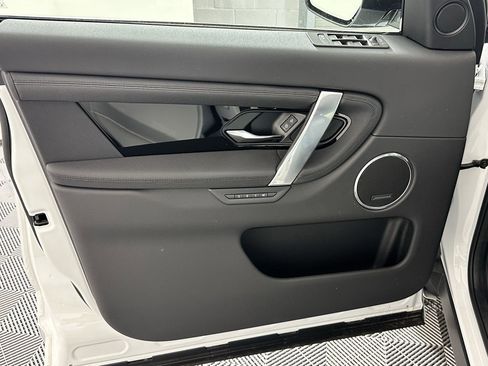 Certified 2025 Land Rover Discovery Sport S image 10