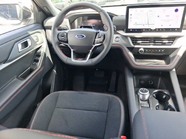 Certified 2026 Ford Explorer ST RWD image 8