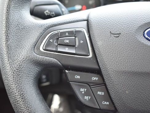 Used 2017 Ford Focus SE FWD image 21