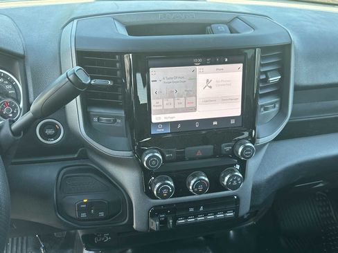 New 2026 RAM 2500 Tradesman w/ Chrome Appearance Group AWD/4WD image 23