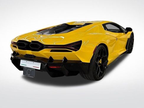 Used 2025 Lamborghini Revuelto Base image 5