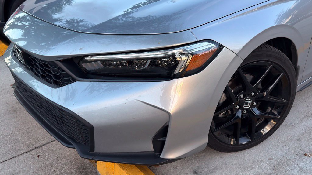 Used 2025 Honda Civic Sport image 5