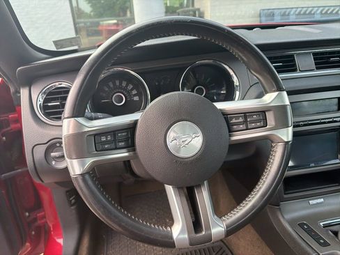 Used 2013 Ford Mustang GT image 18