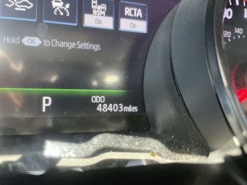 Used 2021 Toyota Camry XSE FWD image 12