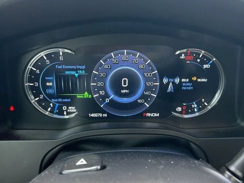 Used 2016 Cadillac Escalade Luxury AWD/4WD image 34