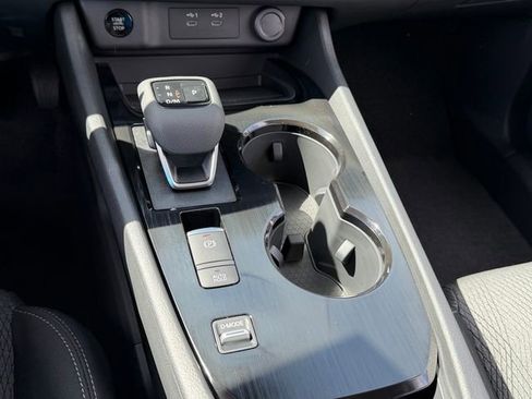 New 2026 Nissan Rogue SV FWD image 17