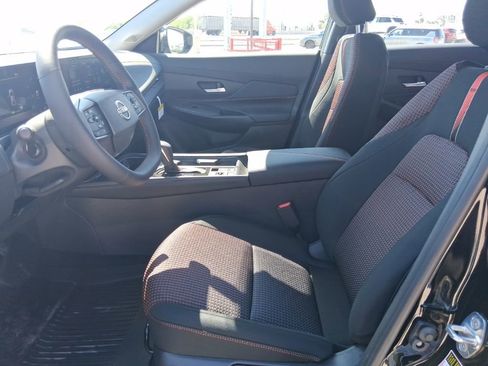 New 2026 Nissan Sentra SR w/ Floor Mat Package FWD image 24