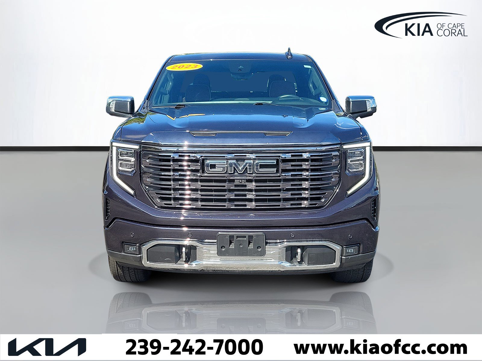 Used 2023 GMC Sierra 1500 Denali Ultimate AWD/4WD image 2