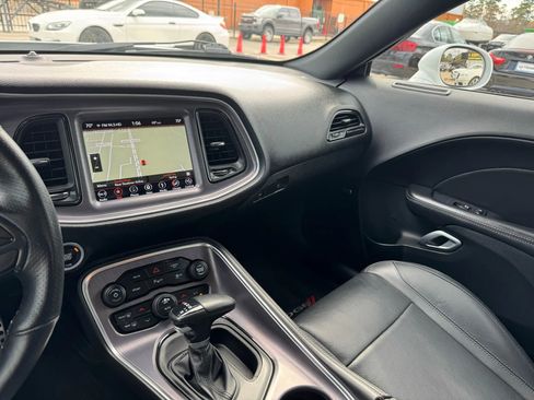 Used 2018 Dodge Challenger R/T Plus image 37