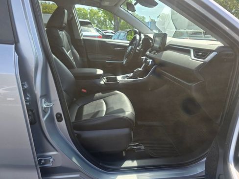 Used 2021 Toyota RAV4 XLE Premium AWD/4WD image 10