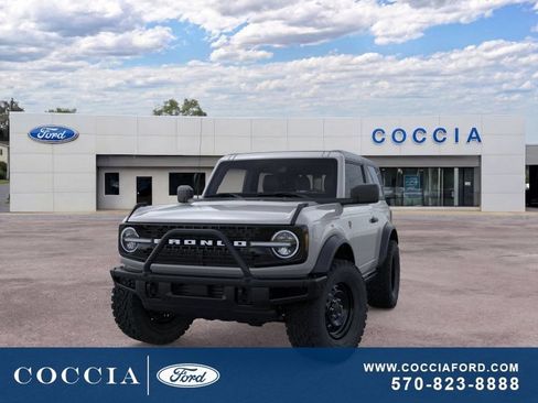 New 2026 Ford Bronco Badlands w/ Black Appearance Package AWD/4WD image 2