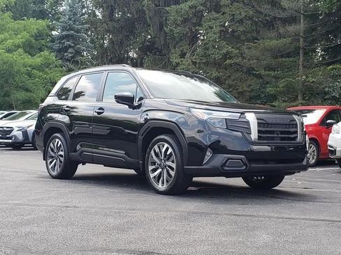 Used 2025 Subaru Forester Touring w/ Touring Package image 1