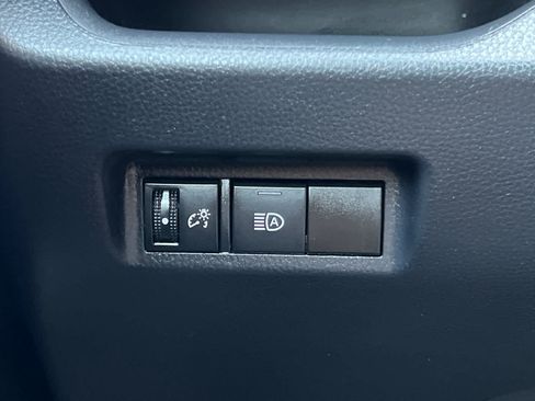 Certified 2021 Toyota RAV4 LE FWD image 28