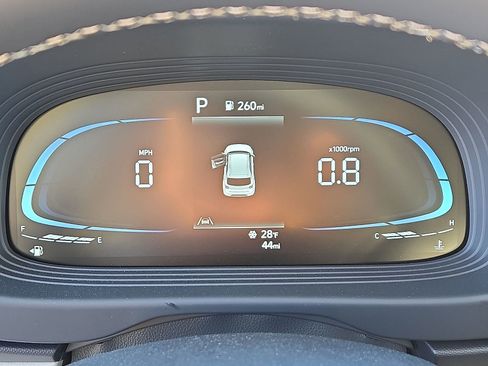 Certified 2025 Hyundai Venue Limited image 19