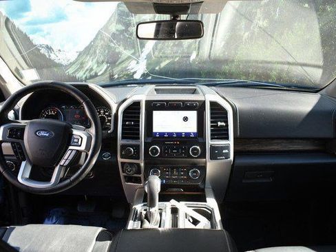 Used 2020 Ford F150 Lariat image 12