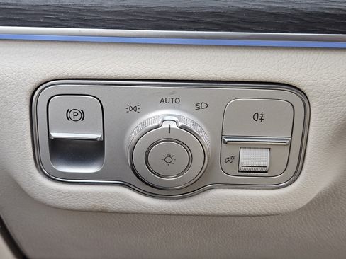 Certified 2024 Mercedes-Benz GLS 450 4MATIC image 14