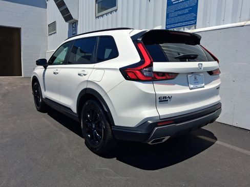 Used 2026 Honda CR-V Sport image 3