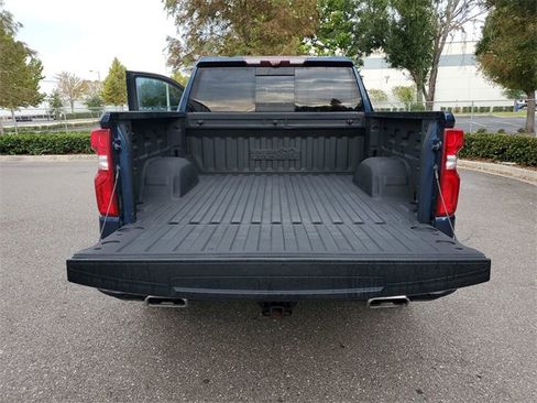 Used 2020 Chevrolet Silverado 1500 High Country w/ Technology Package image 26