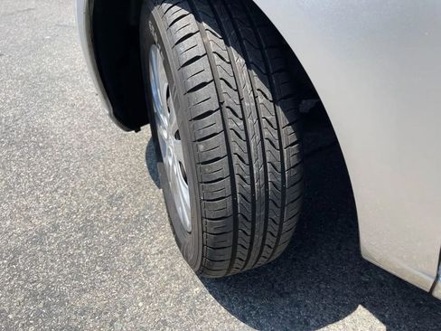 Used 2013 Kia Forte EX image 31