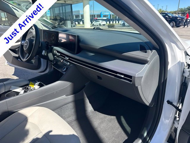 Used 2025 Hyundai Sonata SEL FWD image 19