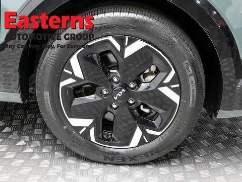 Used 2023 Kia Niro Wind w/ Wind Preserve Package FWD image 31