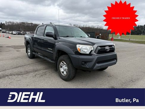 Used 2015 Toyota Tacoma 4x4 Double Cab w/ Convenience Package image 1