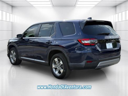 Certified 2025 Honda Pilot EX-L image 4