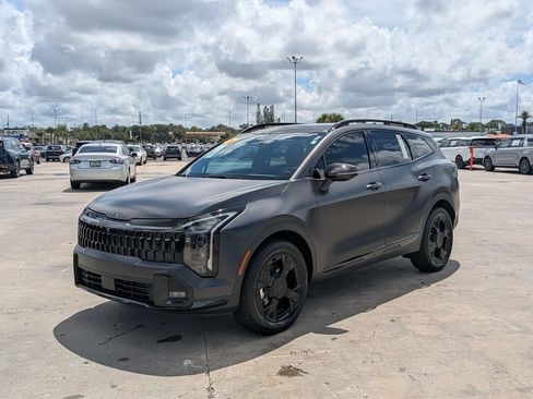 Certified 2026 Kia Sportage X-Line w/ X-Line Technology Package AWD/4WD image 4